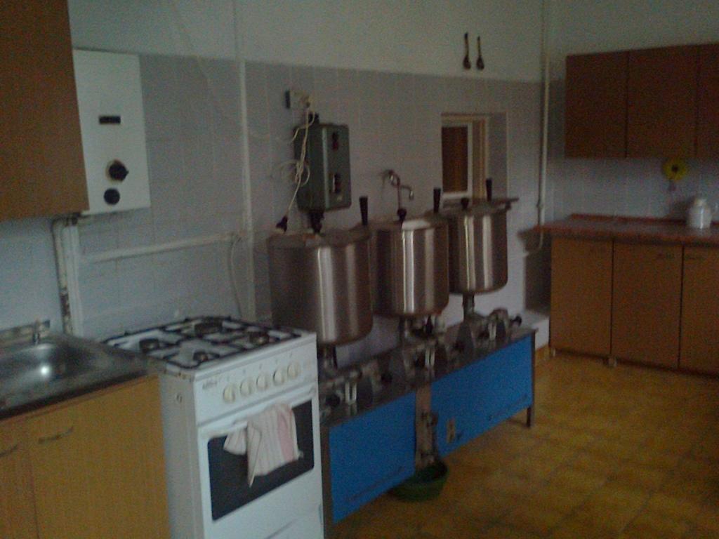 Maxim Pokoje Goscinne Iwonicz-Zdroj Exterior photo